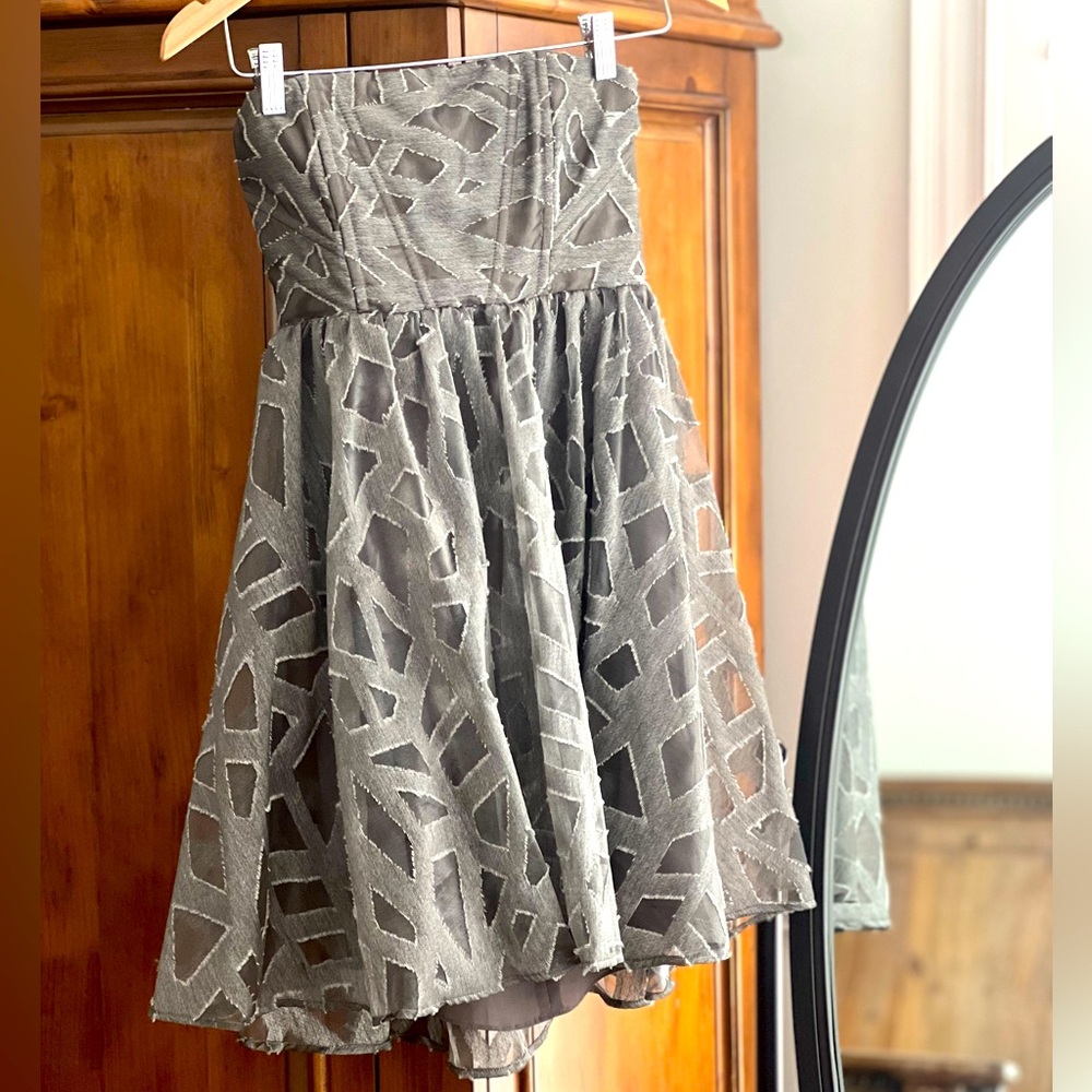 Alice and Olivia strapless occasion dress